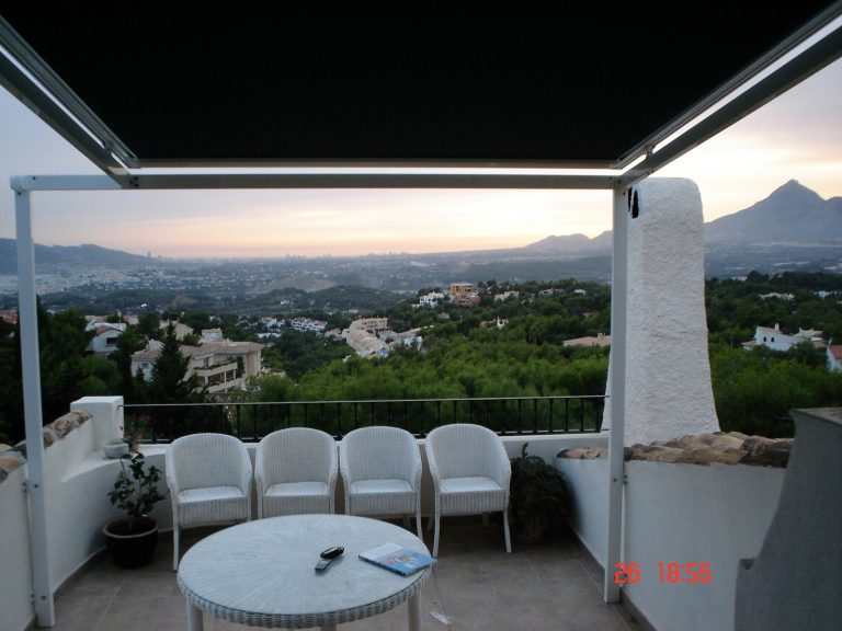 Toldos Lolita Persianas y cortinas DSC01734 768x576